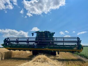 Комбайн ТОВ Юнікронс